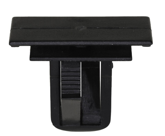 D12853 - Chrysler Bumper Fascia Retainer